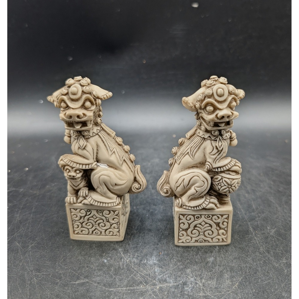 Vintage Wony Ltd Japan Faux Ivory Foo Dog Guardian Lion Pair Figurines Cream 2"